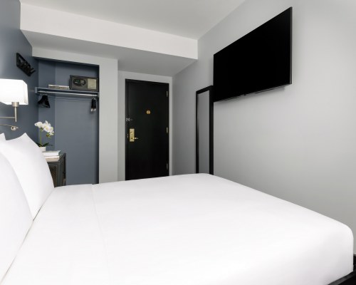 3 NIGHT PACKAGE: New York City Broadway & Beyond