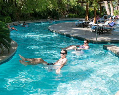 7 NIGHT PACKAGE: Las Vegas - Veterans Day & Mecum Car Auction