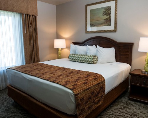 7 NIGHT PACKAGE: Las Vegas - Veterans Day & Mecum Car Auction