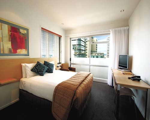 Auckland Harbour Suites - 5 Nights