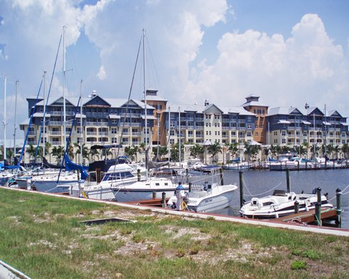 Harborside Suites