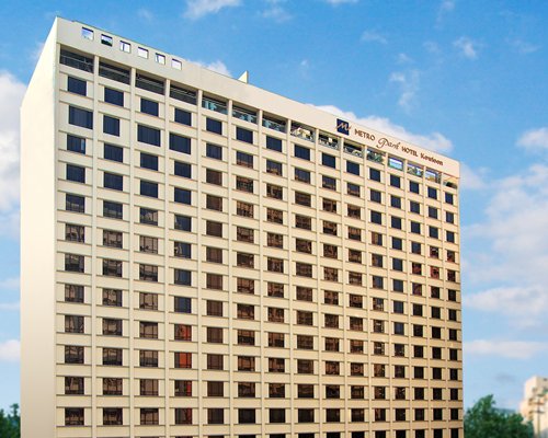 Metropark Hotel Kowloon - 3 Nights