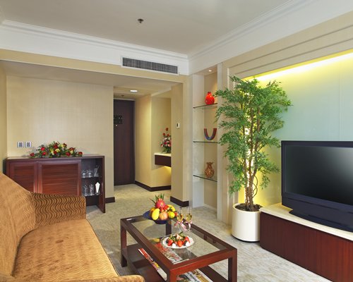 Metropark Hotel Kowloon - 3 Nights