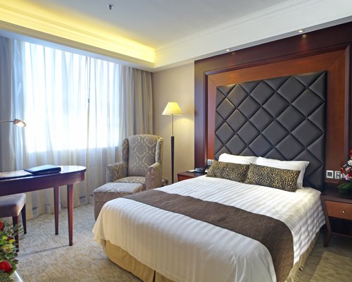 Metropark Hotel Kowloon-4 Nights