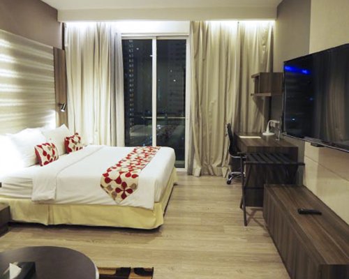 Ramada Suites By Wyndham KLCC - 4 Nights