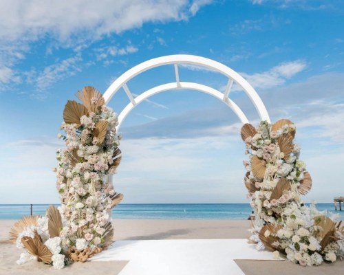 The Sunny Miami Sunny Isles Beach, Curio Collection by Hilton - 3 Nights