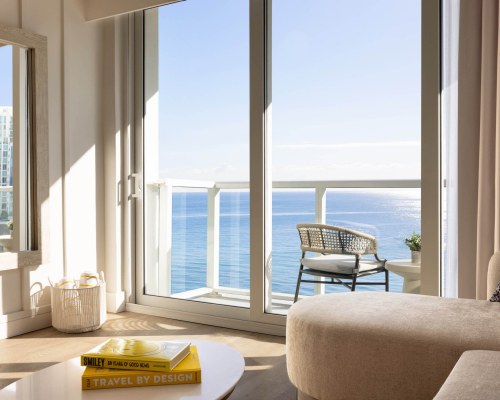 The Sunny Miami Sunny Isles Beach, Curio Collection by Hilton - 3 Nights