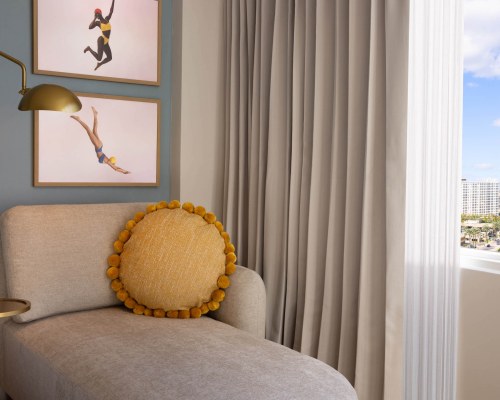 The Sunny Miami Sunny Isles Beach, Curio Collection by Hilton - 3 Nights