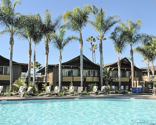 Humphrey's Half Moon Inn & Suites