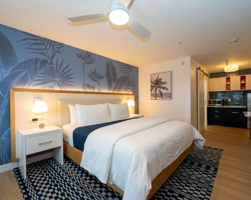 Sunshine Suites Resort