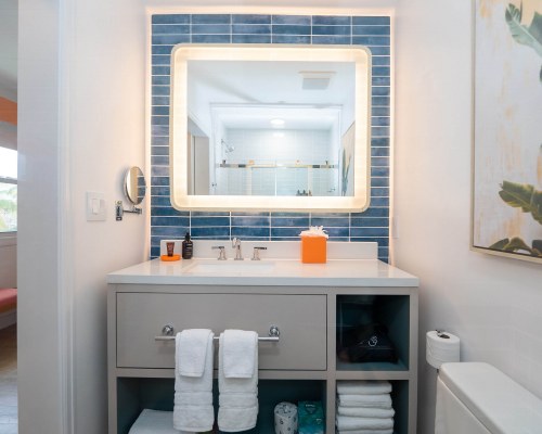 Sunshine Suites Resort