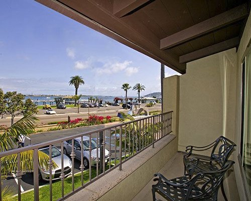 Best Western Plus Island Palms Hotel &amp; Marina