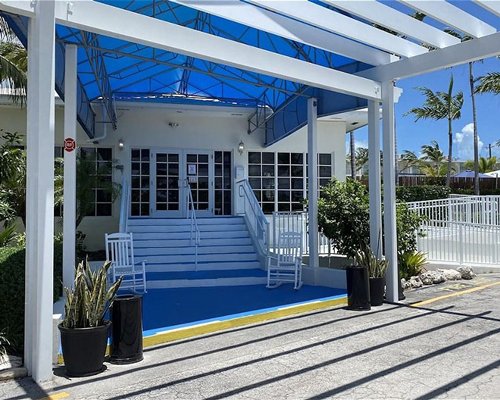 Skipjack Resort Suites and Marina