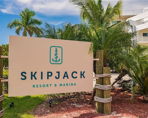 Skipjack Resort Suites and Marina - 5 Nights