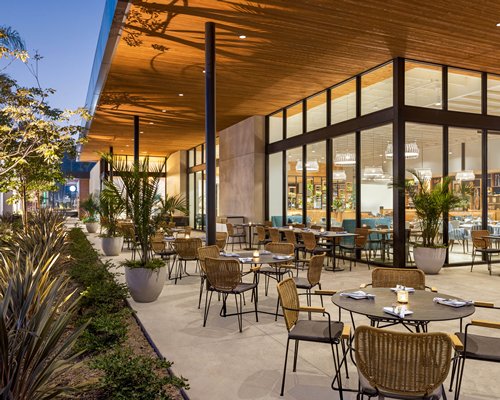 Town & Country Resort & Convention Center - 5 Nights