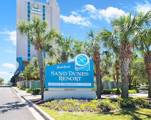 Sand Dunes Resort & Suites