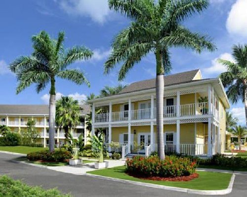 Sunshine Suites Resort