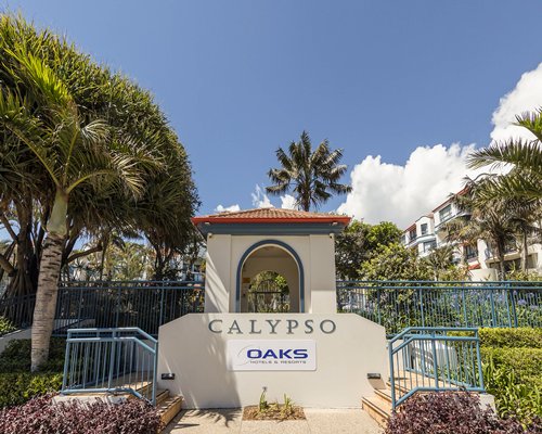 Oaks Calypso Plaza Image