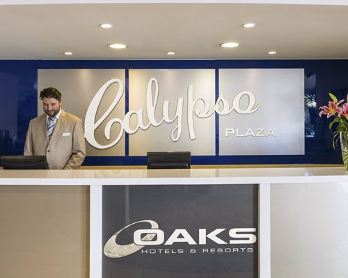 Oaks Calypso Plaza