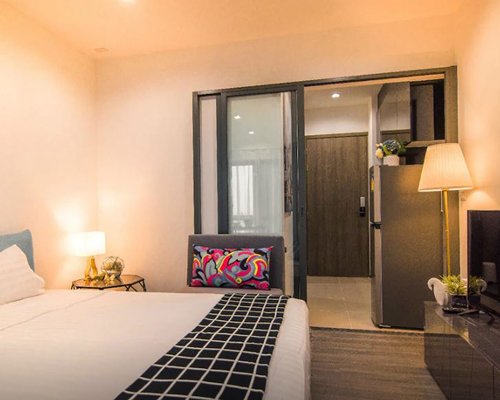 Roomme Hospitality The Rich Branch Bangkok - 3 Nights