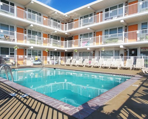 Esplanade Suites, a Sundance Vacations Property - 3 Nights