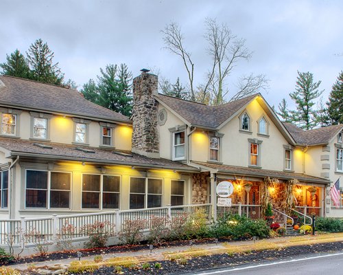 Woodfield Manor, a Sundance Vacations Property - 3 Nights