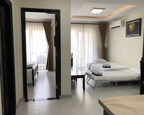 Kosmos Apart Hotel - 3 Nights