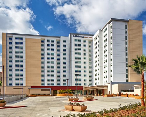 Cambria Hotel& Suites Anaheim Resort Area - 5 Nights