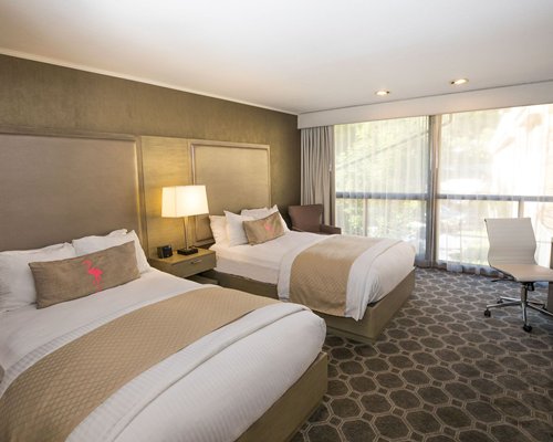 Flamingo Resort - 5 Nights
