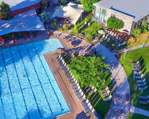 Flamingo Resort - 5 Nights