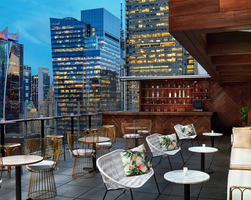 DoubleTree by Hilton New York Times Square West