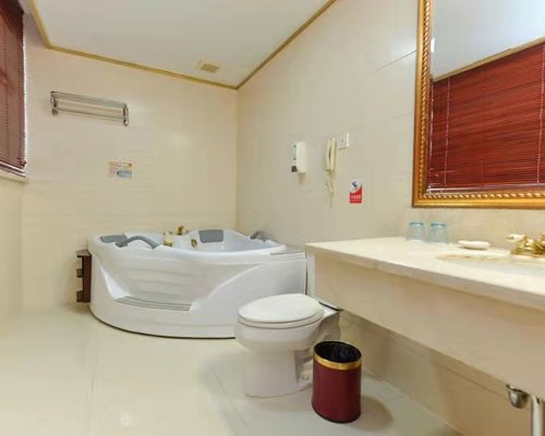 New East  Asia Hotel - 3 Nights