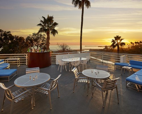 DoubleTree Suites by Hilton Hotel Doheny Beach - Dana Point