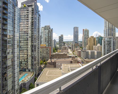 Best Western Premier Chateau Granville Hotel & Suites & Conference Centre - 5 Nights