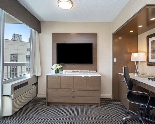 Best Western Premier Chateau Granville Hotel & Suites & Conference Centre - 5 Nights