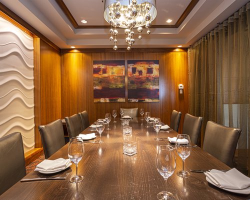 Best Western Premier Chateau Granville Hotel & Suites & Conference Centre - 5 Nights