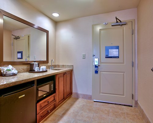 Hampton Inn & Suites Scottsdale at Talking Stick