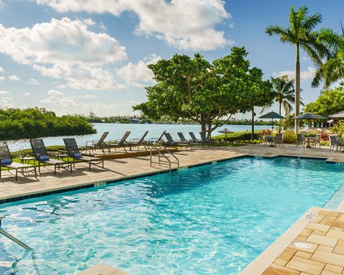 Fairfield Inn & Suites by Marriott Marathon Florida Keys - 5 Nights