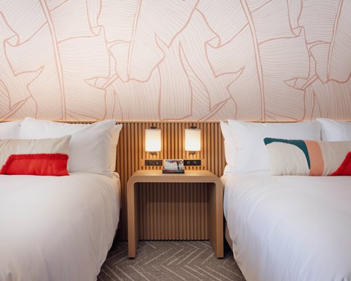 The Ambassador Hotel of Waikiki, Tapestry Collection by Hilton - 5 Nights