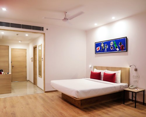 Red Fox Hotel, Dehradun