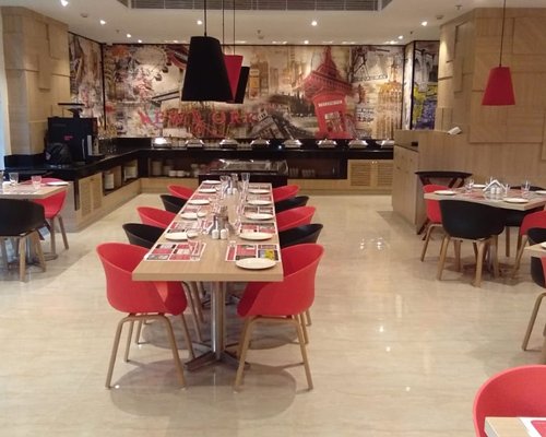 Red Fox Hotel, Dehradun