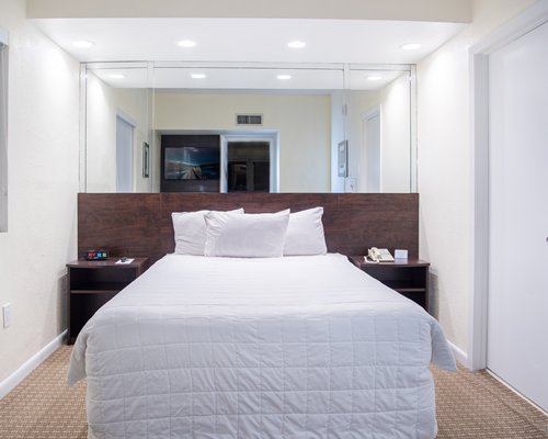 Crystal Beach Suites Oceanfront Hotel