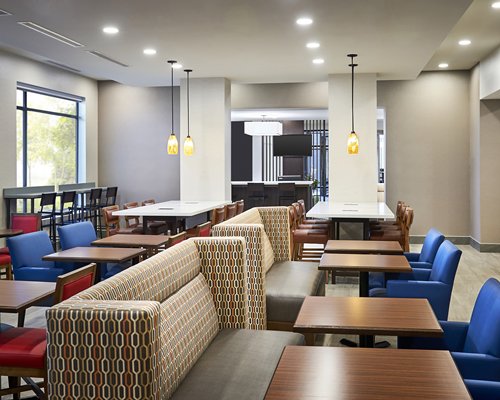 Holiday Inn Express Niagara-on-the-Lake - 3 Nights