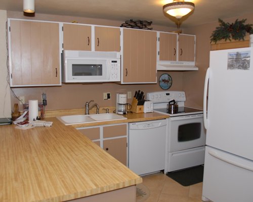 Beaver Village Condominiums - 5 Nights