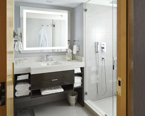 Pan Pacific Vancouver Hotel - 3 Nights