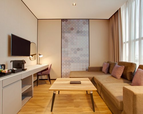 Lemon Tree Hotel, Dubai - 3 Nights