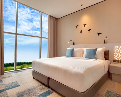 Lemon Tree Hotel, Dubai - 3 Nights