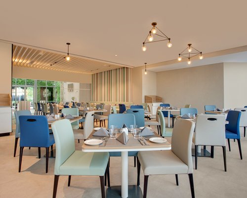 Lemon Tree Hotel, Dubai - 3 Nights