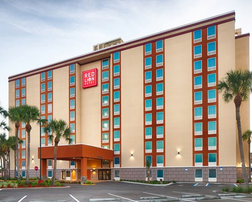 Red Lion Hotel Orlando Lake Buena Vista South - 5 Nights