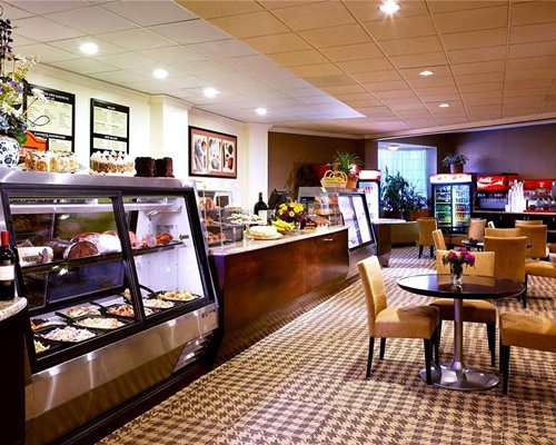Anaheim Majestic Garden Hotel - 3 Nights